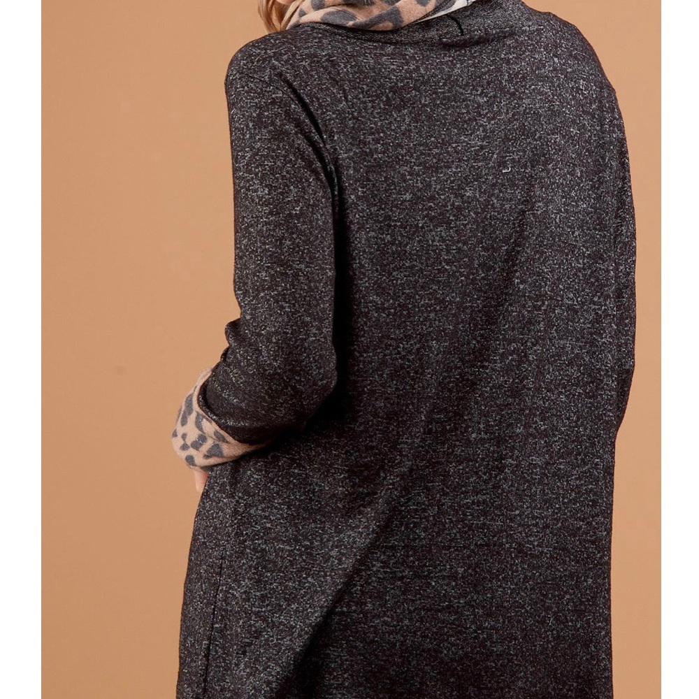 Harmony- black and animal print pullover - Picture 7 of 9